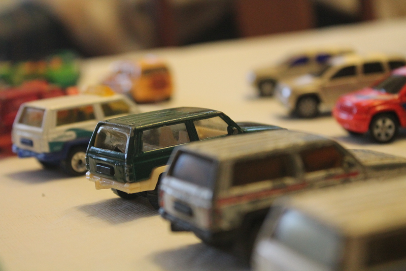 Illustration for article titled Enormous Die-cast Collection - Box 2 - Jeep Land